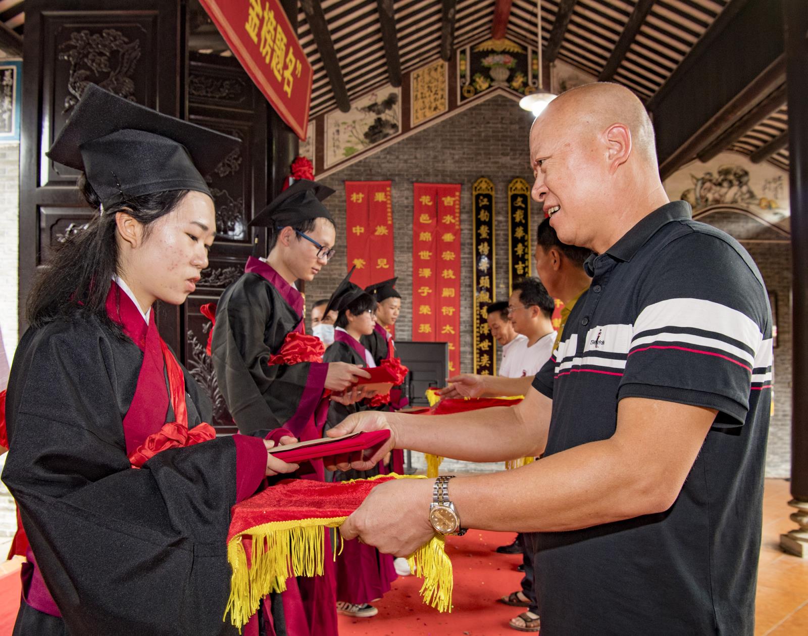 微信图片_20210907094429_副本.jpg